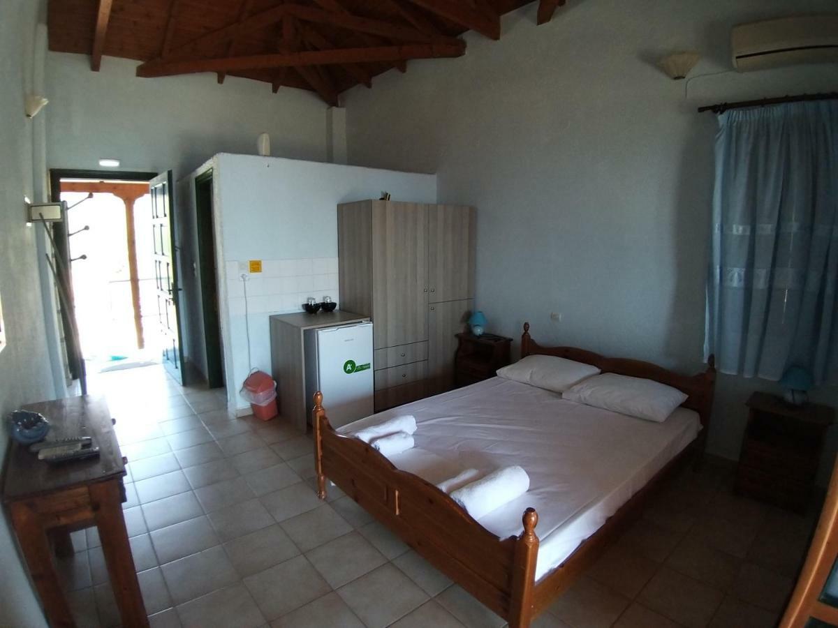 Stoupa Properties Extérieur photo