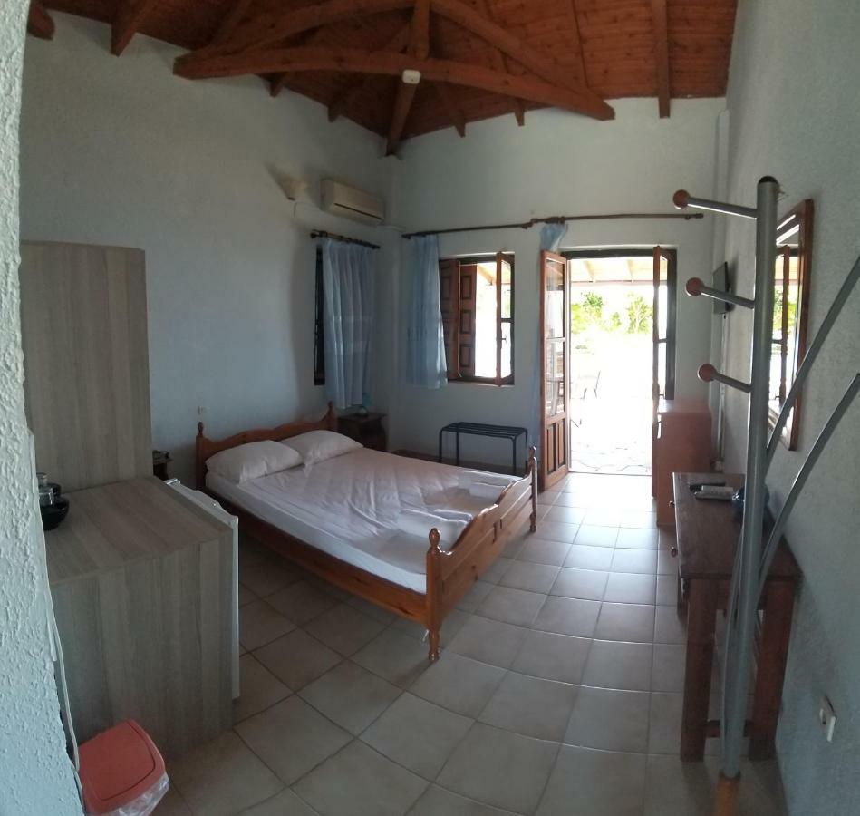 Stoupa Properties Extérieur photo