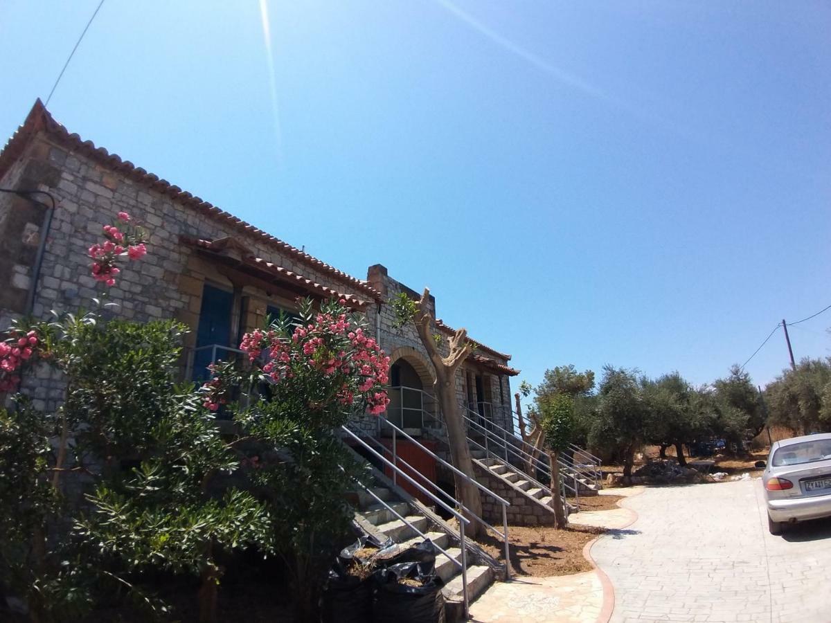 Stoupa Properties Extérieur photo