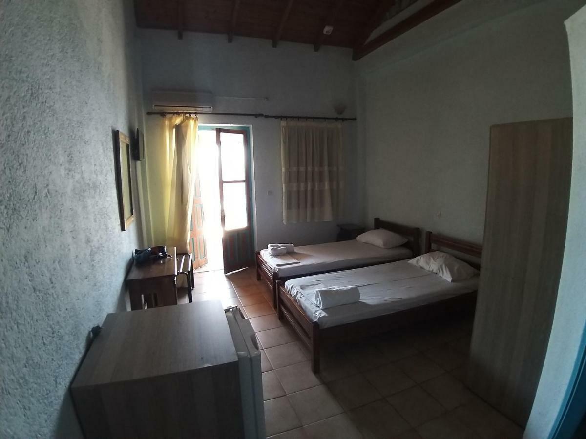 Stoupa Properties Extérieur photo